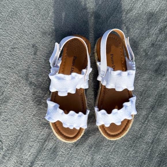 Pierre Dumas Espadrille Sandals in White - Picture 2 of 3